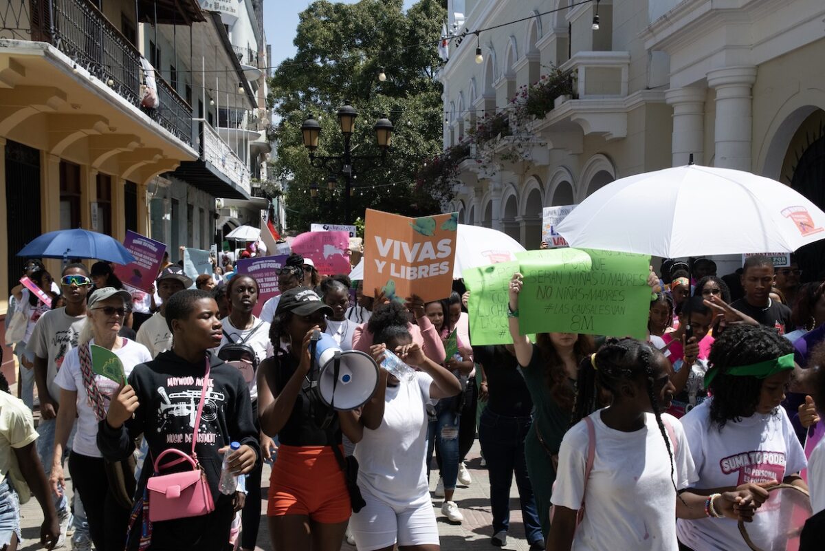La marcha recorrió la calle El Conde